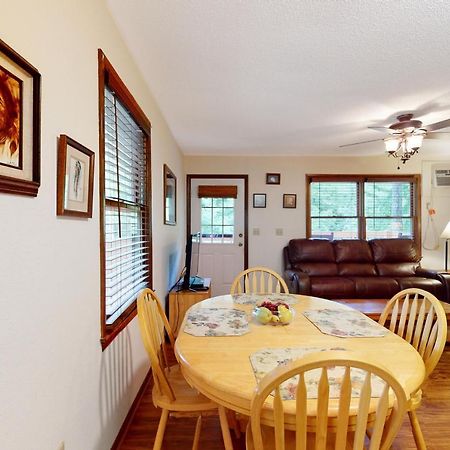 2 Bed 1 Bath Vacation Home In Whittier エクステリア 写真